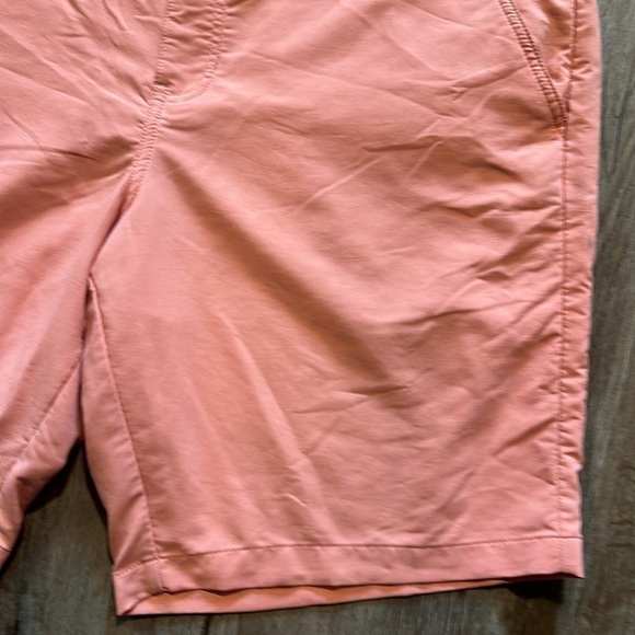 GEORGE SHORTS SIZE(40) - Picture 2 of 9